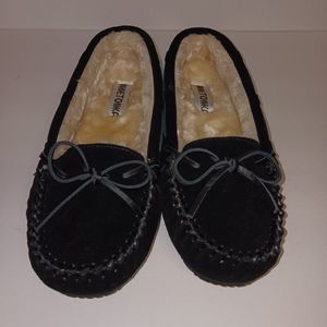 Minnetonka Faux fur lined Moccasin Loafers, Black sz 10 NWOT